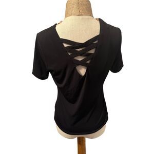 Tahari short sleeve lattice back short sleeve top sz medium blouse